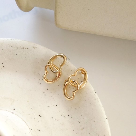 💙💕last one Locked Hearts Earrings - Picture 3 of 6